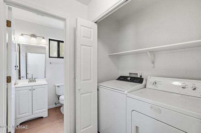 10811 E Limberbush Place, Tucson, AZ 85748