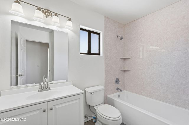 10811 E Limberbush Place, Tucson, AZ 85748