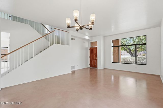 10811 E Limberbush Place, Tucson, AZ 85748