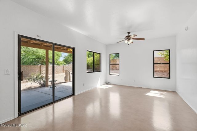 10811 E Limberbush Place, Tucson, AZ 85748