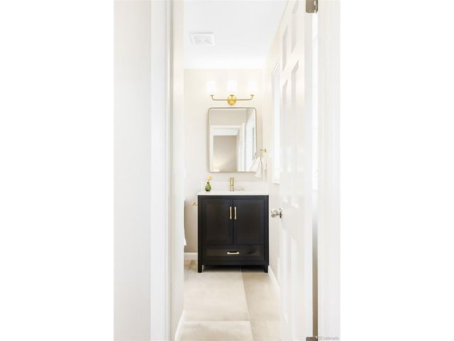 6570 S High St, Centennial, CO 80121