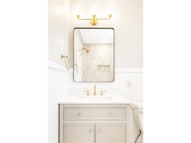 6570 S High St, Centennial, CO 80121