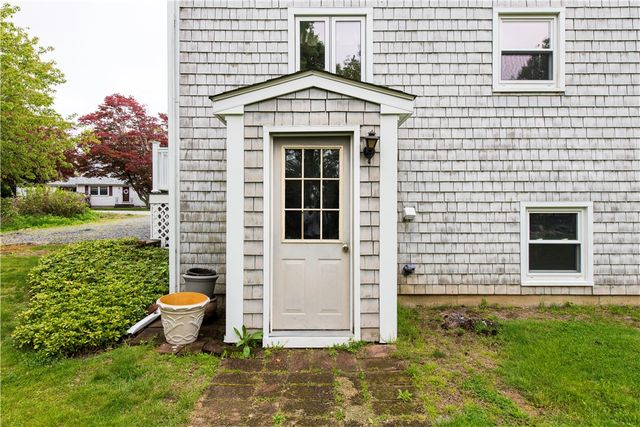 6 Englewood Court, Warren, RI 02885