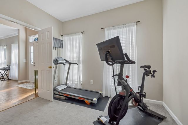 301 Mill Run Cir, Nashville, TN 37221