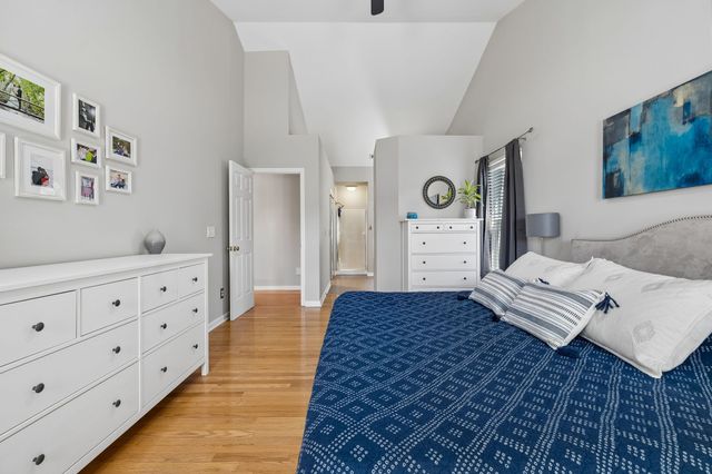 301 Mill Run Cir, Nashville, TN 37221