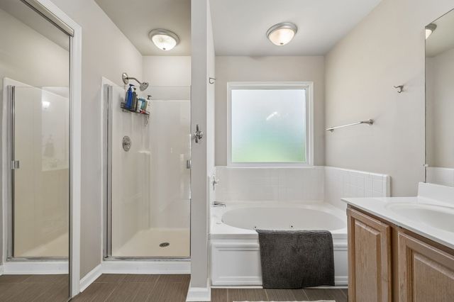 301 Mill Run Cir, Nashville, TN 37221