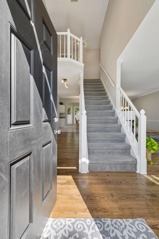 301 Mill Run Cir, Nashville, TN 37221