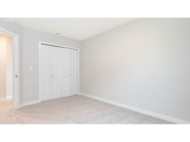 9194 Se Azalea St, Happy Valley, OR 97086