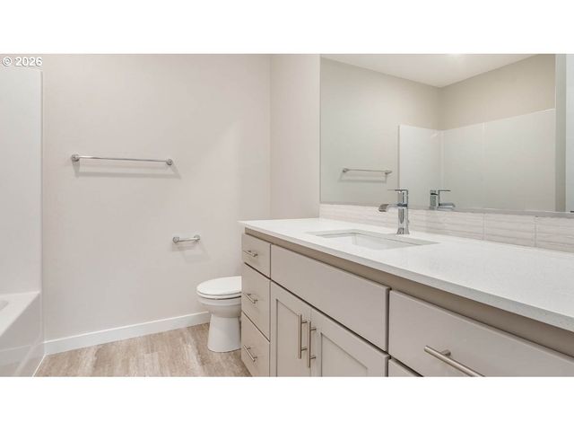 9194 Se Azalea St, Happy Valley, OR 97086