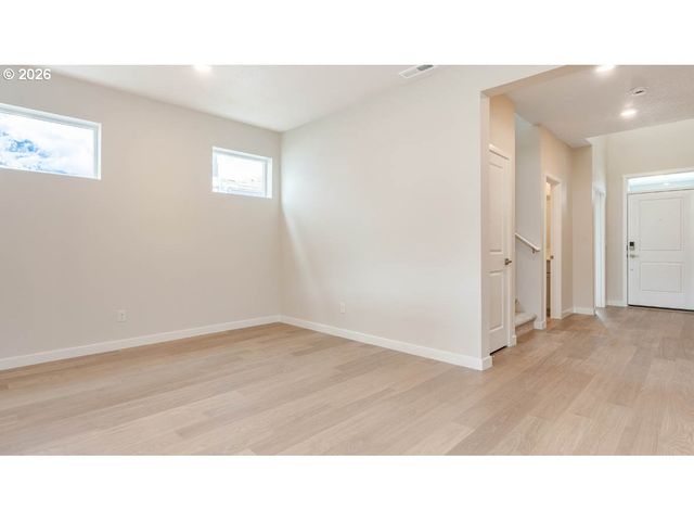 9194 Se Azalea St, Happy Valley, OR 97086