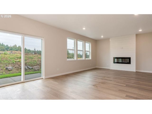 9194 Se Azalea St, Happy Valley, OR 97086