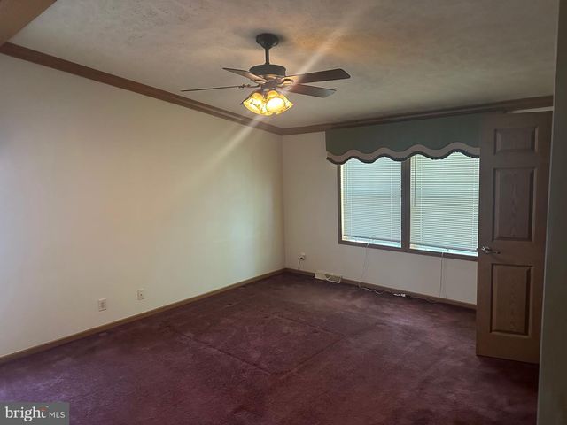 1 WALNUT, Quakertown, PA 18951