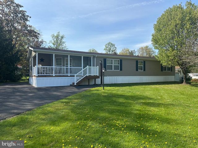 1 WALNUT, Quakertown, PA 18951