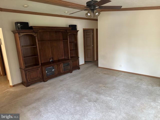 1 WALNUT, Quakertown, PA 18951