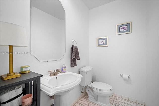 317 SW 13th Terrace 317, Fort Lauderdale, FL 33312