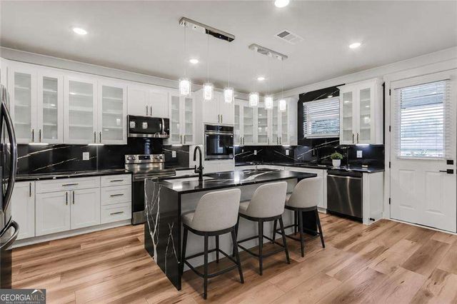 392 Price Place, Norcross, GA 30071