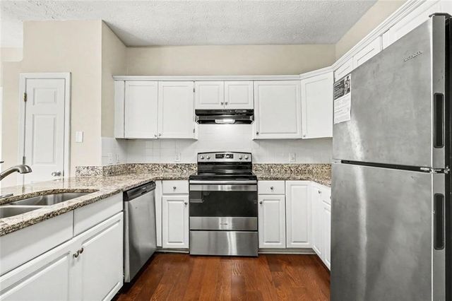 4330 Smithson Creek Drive, Ellenwood, GA 30294