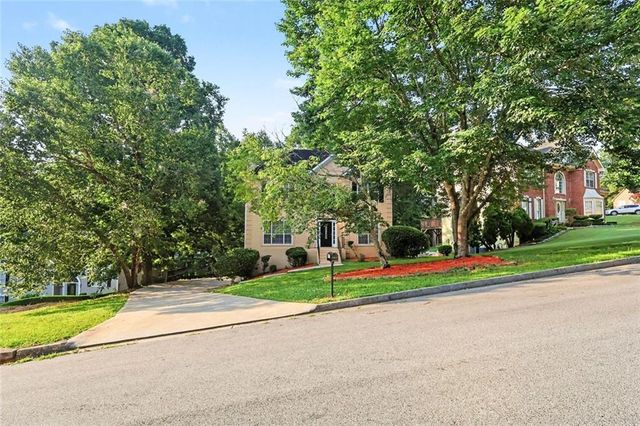 4330 Smithson Creek Drive, Ellenwood, GA 30294