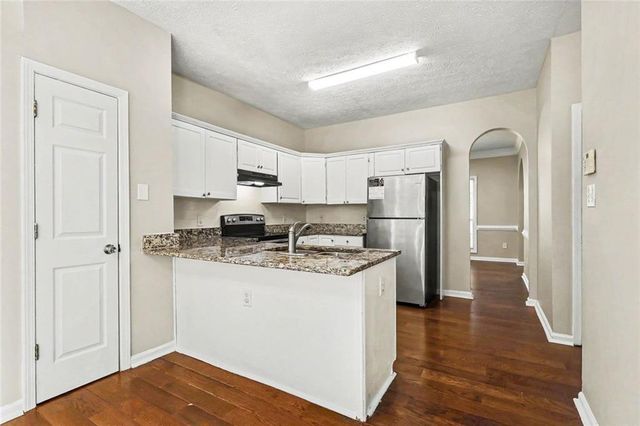 4330 Smithson Creek Drive, Ellenwood, GA 30294