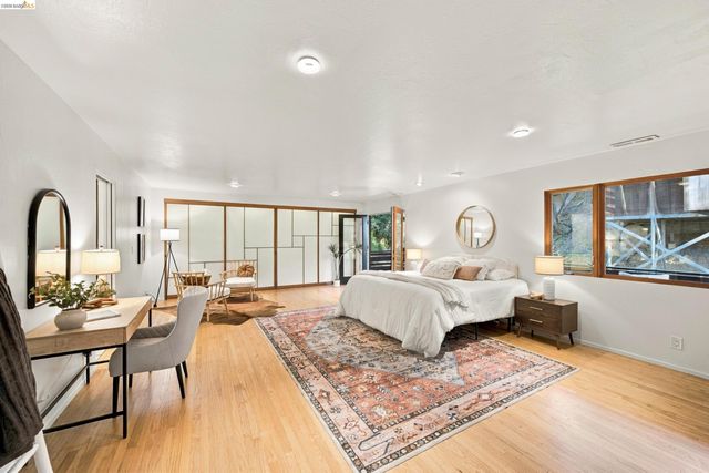 6064 Colton Blvd, Oakland, CA 94611