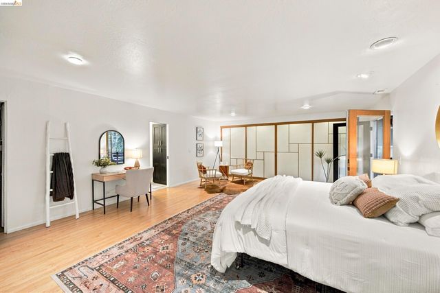 6064 Colton Blvd, Oakland, CA 94611