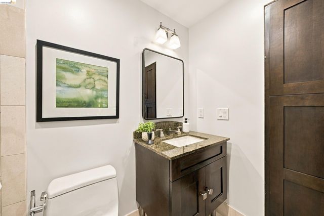 6064 Colton Blvd, Oakland, CA 94611