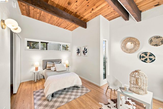 6064 Colton Blvd, Oakland, CA 94611