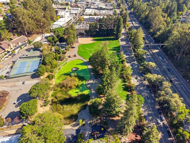 6064 Colton Blvd, Oakland, CA 94611