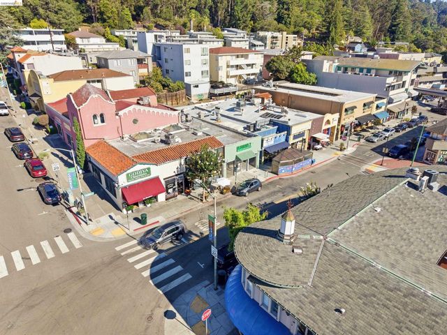 6064 Colton Blvd, Oakland, CA 94611