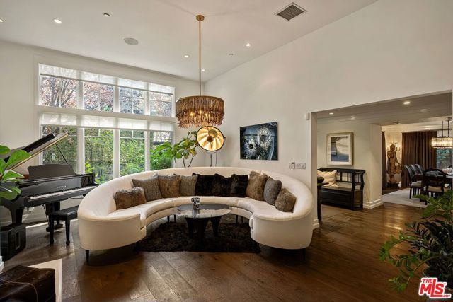 370 25th Street, Santa Monica, CA 90402