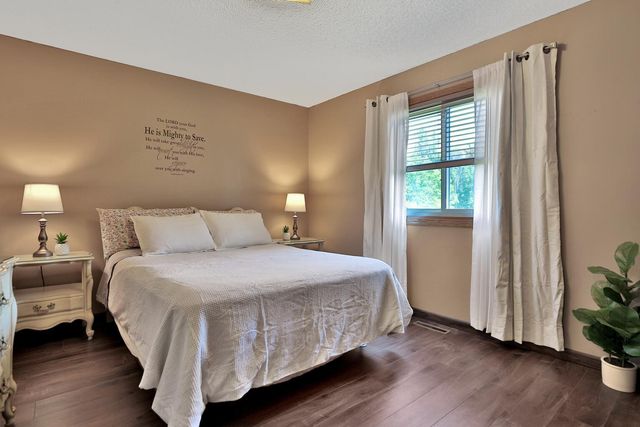 22615 Durant Street NE, Cedar, MN 55011