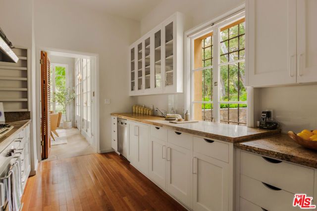 405 Toro Canyon Road, Carpinteria, CA 93013