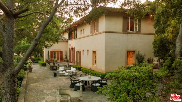 405 Toro Canyon Road, Carpinteria, CA 93013