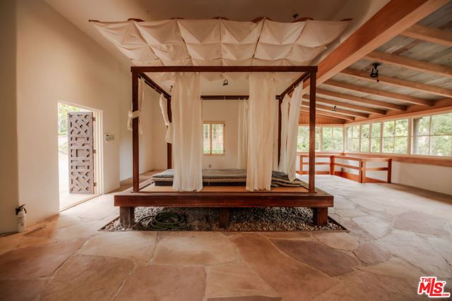 405 Toro Canyon Road, Carpinteria, CA 93013