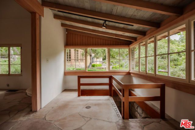 405 Toro Canyon Road, Carpinteria, CA 93013