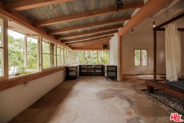 405 Toro Canyon Road, Carpinteria, CA 93013