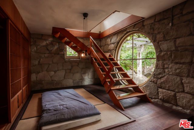 405 Toro Canyon Road, Carpinteria, CA 93013