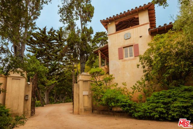 405 Toro Canyon Road, Carpinteria, CA 93013