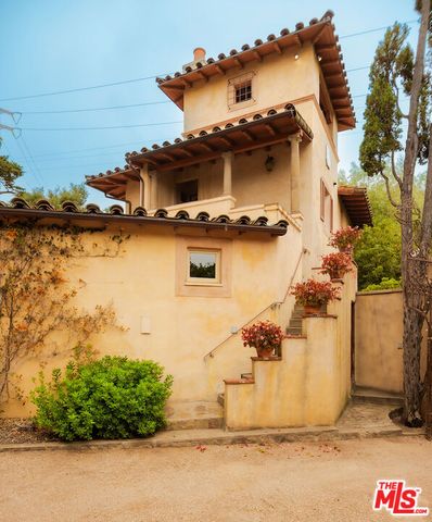 405 Toro Canyon Road, Carpinteria, CA 93013