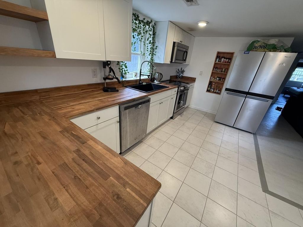 409B McIver St, Nashville, TN 37211