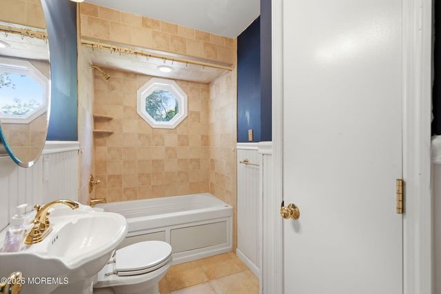 11 Overbrook Place, Neptune City, NJ 07753