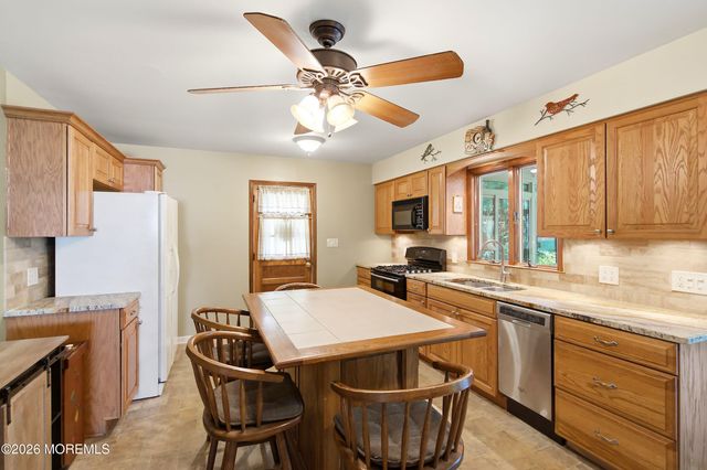 11 Overbrook Place, Neptune City, NJ 07753