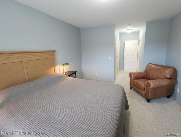 478 Village Lane, Milford, MI 48381