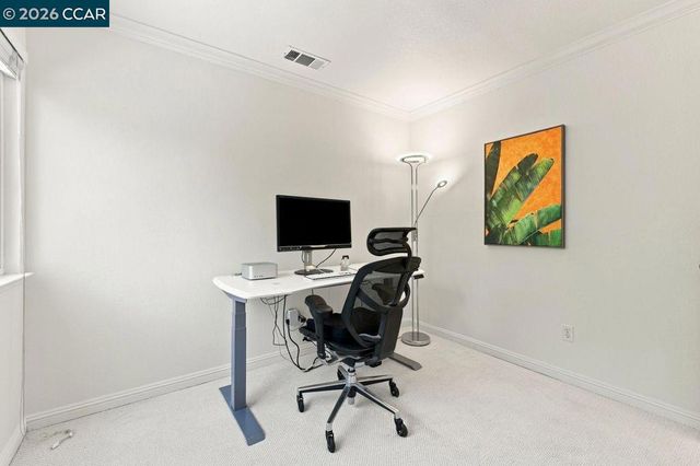 364 Flaming Oak Dr, Pleasant Hill, CA 94523