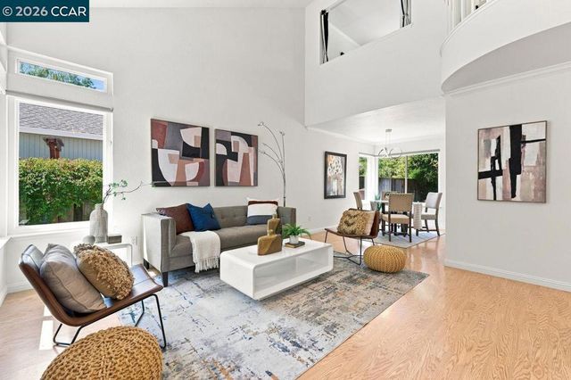 364 Flaming Oak Dr, Pleasant Hill, CA 94523