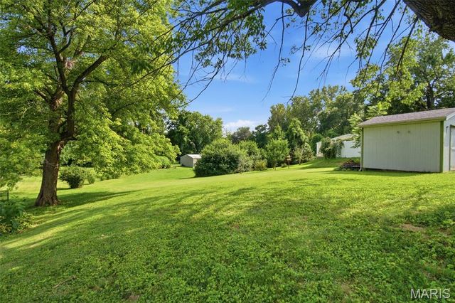 14 Circle Drive, Fairview Heights, IL 62208