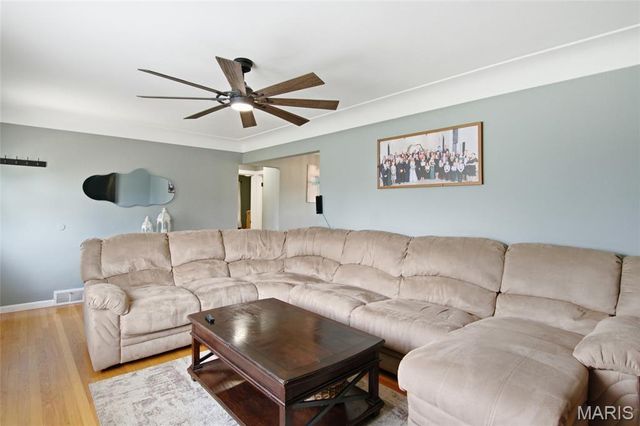 14 Circle Drive, Fairview Heights, IL 62208