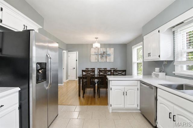 14 Circle Drive, Fairview Heights, IL 62208