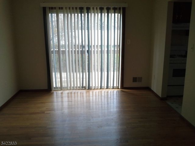 125 Alcorne St, Franklin Twp., NJ 08873