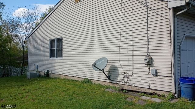 125 Alcorne St, Franklin Twp., NJ 08873